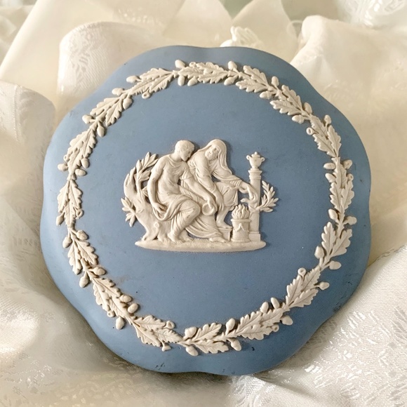 🎁 LARGE JASPERWARE WEDGEWOOD - VTG RARE - Picture 2 of 7
